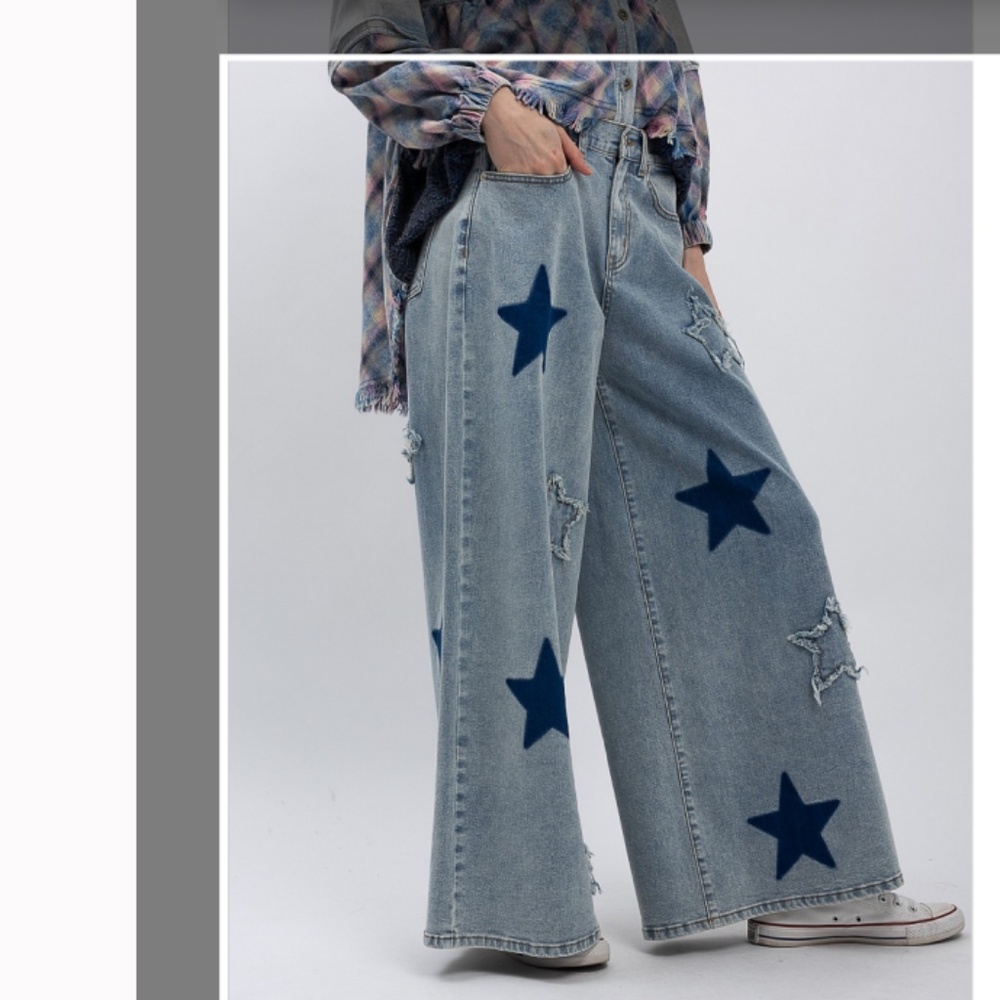💲BLUE VELVET “ LYNN “ BLUE VELVET DENIM PANTS WITH STAR PATCH DETAIL 63A - Picture 2 of 4